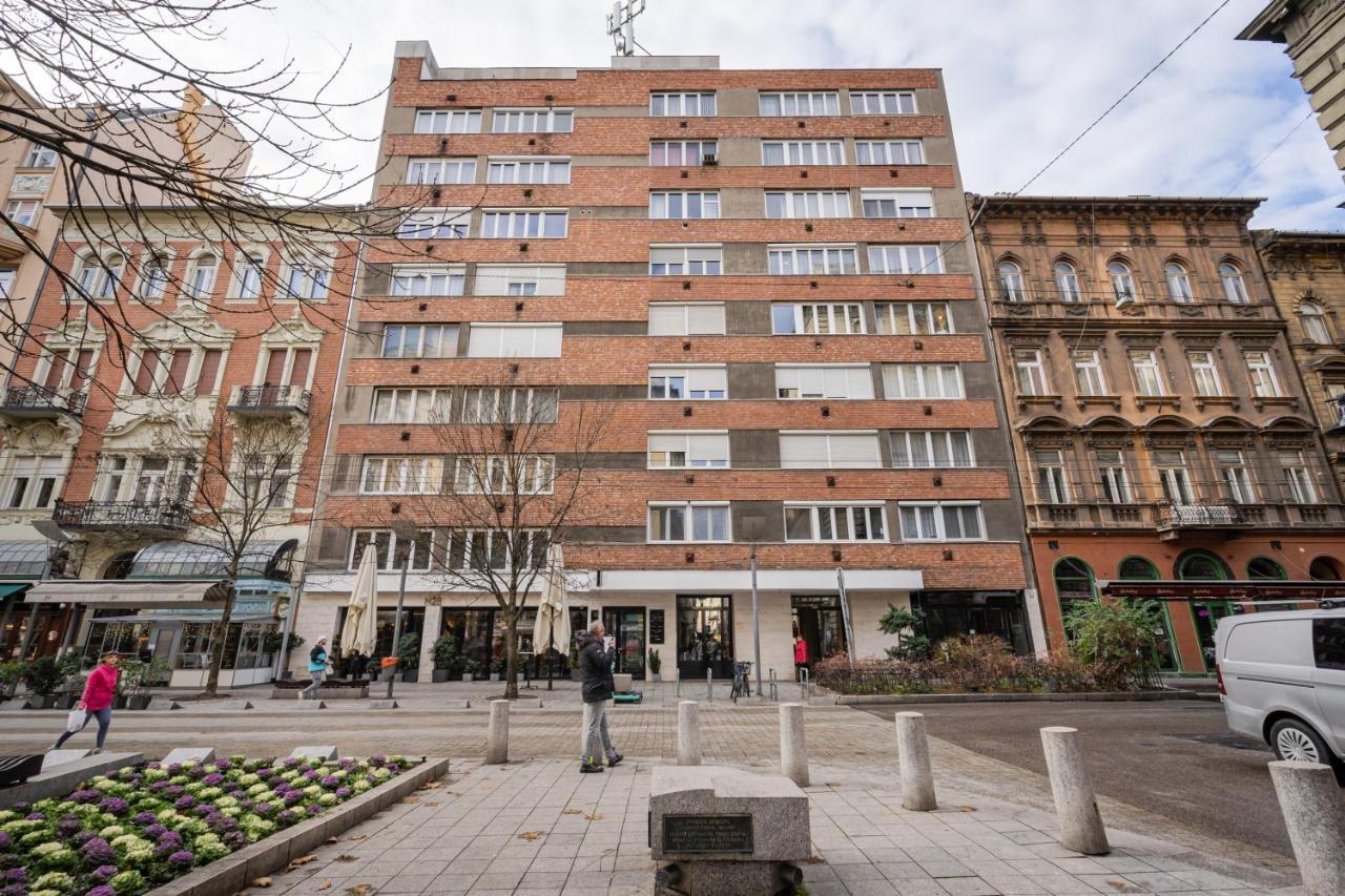 Innova Vision Apartment Budapest Luaran gambar
